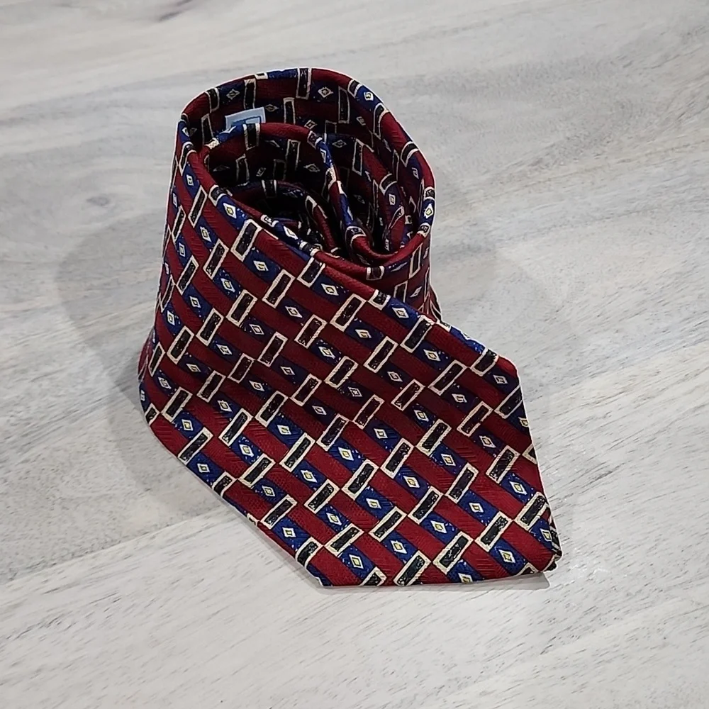 PERRY ELLIS PORTFOLIO MEN'S TIES  RED BLUE ,PREOWNED